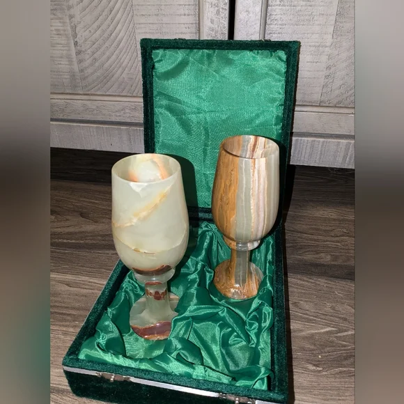 2 Genuine Stone Real Solid Onyx Chalices Cups Heavy in the case 8"T x 2.25" W - Picture 6 of 11